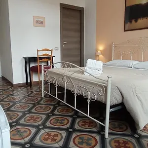 Affittacamere Onlyrooms Iii - Piazza Jenne